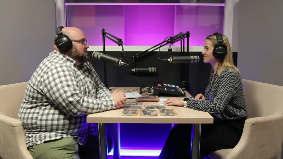 Podcast "Kilka pytań" Piotr Adamczyk dyrektor biblioteki w Pasłęku
